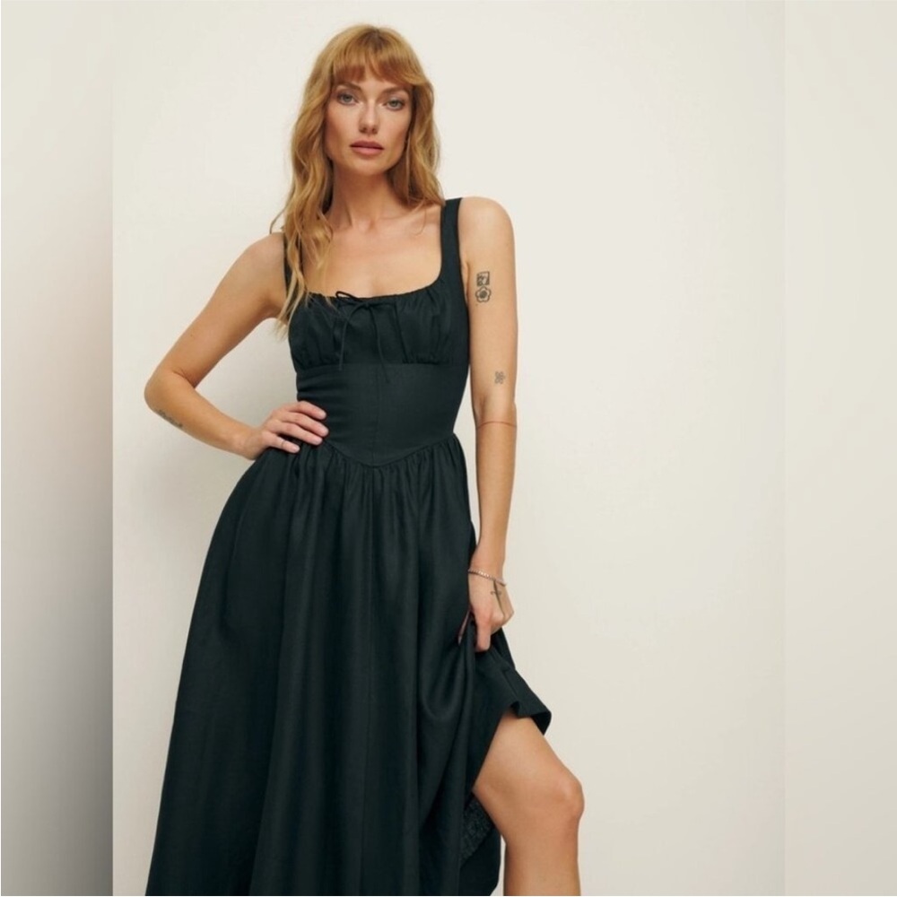 NWT Balia Linen Reformation dress. Size 6. Black. Never Worn